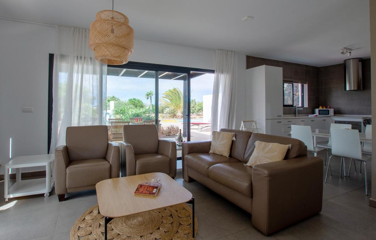 Wind Wave 28B - Heated & Shared Pool Villa La Oliva Exteriör bild