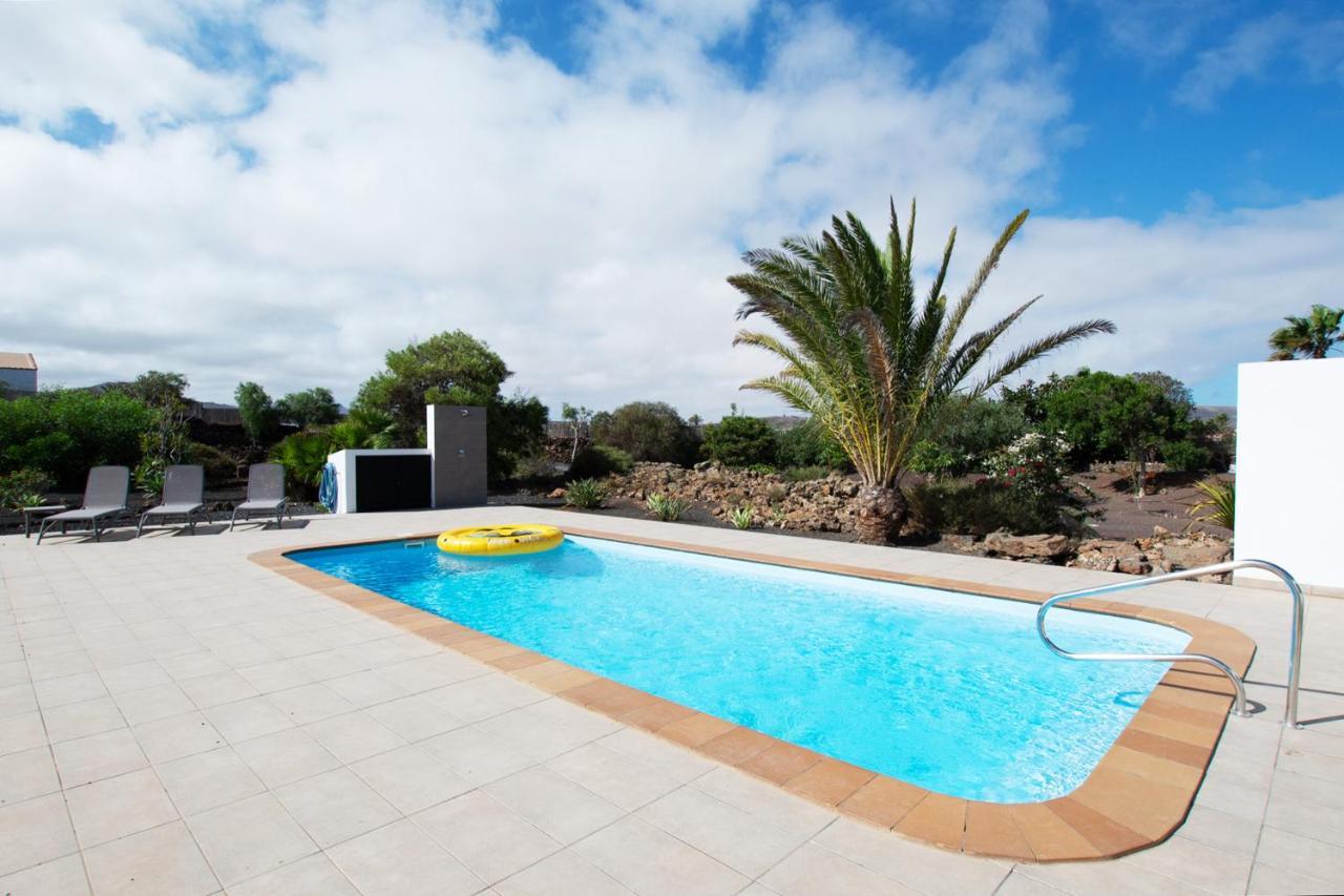 Wind Wave 28B - Heated & Shared Pool Villa La Oliva Exteriör bild